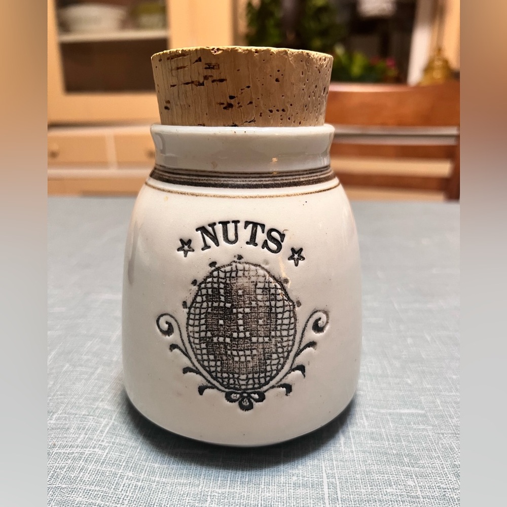 Vtg 70’s Scheck‎ Boho Ceramic Nuts Canister